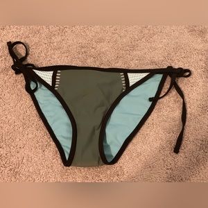 NWT Xhilaration Bikini Bottom Size M
